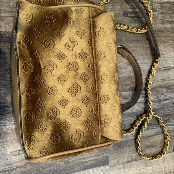 GOLD guess bag - Picture 3 of 3